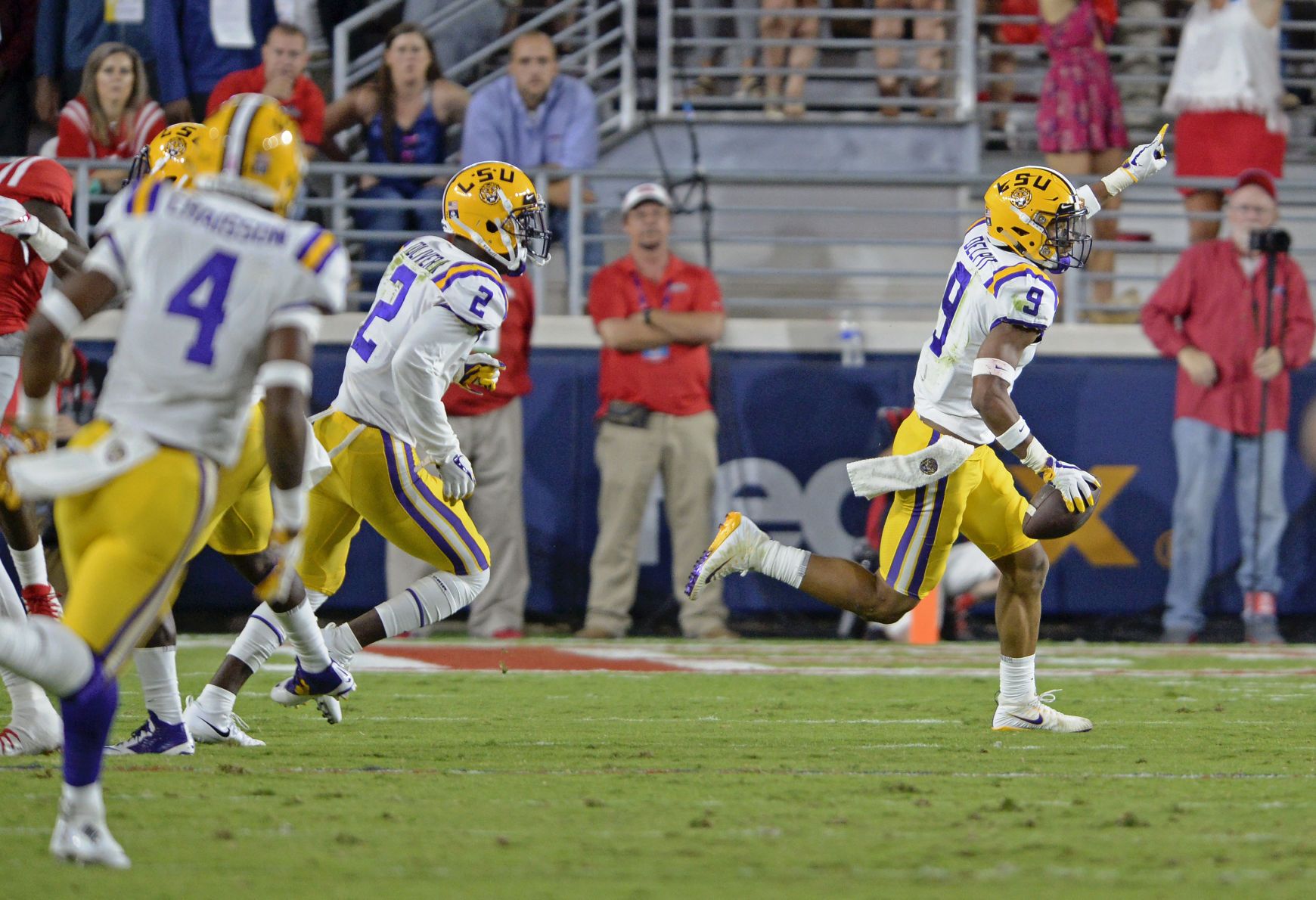 lsumiss0498.102217 bf
